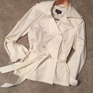 Ellen Tracy winter white /cream medium rain jacket
